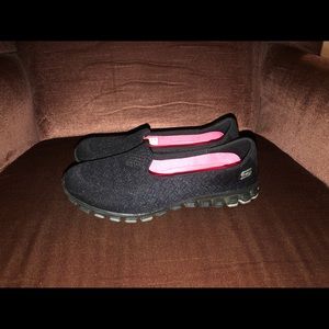 Women’s Sketchers Shoe